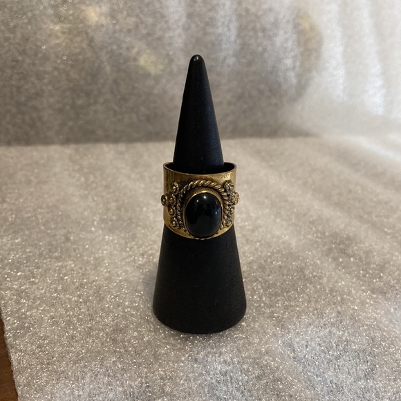 NWOT - Adjustable Style Brass Statement Ring Smooth Black Oval Stone - S⦠- Picture 7 of 14